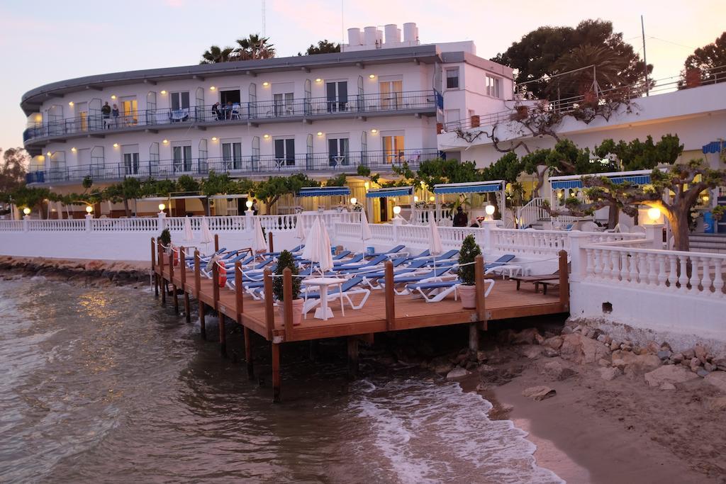 Hotel Restaurant Juanito Platja Сан-Карлос-де-ла-Рапіта Екстер'єр фото