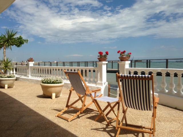Hotel Restaurant Juanito Platja Сан-Карлос-де-ла-Рапіта Екстер'єр фото